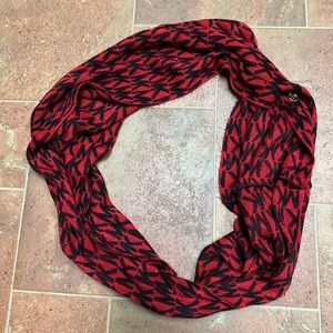 Michael Kors Infinity Scarf NWOT